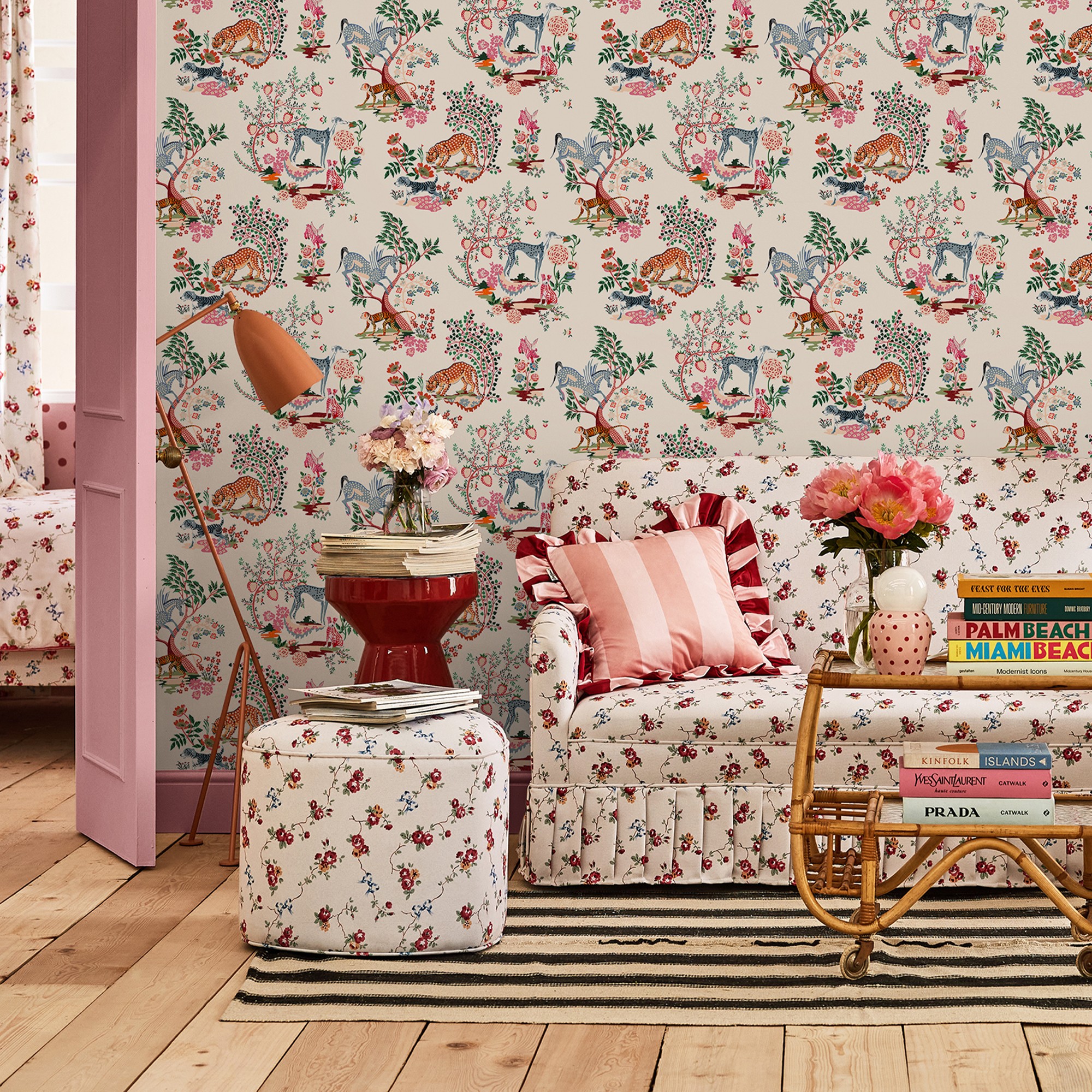 Painted Kingdom Wallpaper 125527 By Cath Kidston In Natural